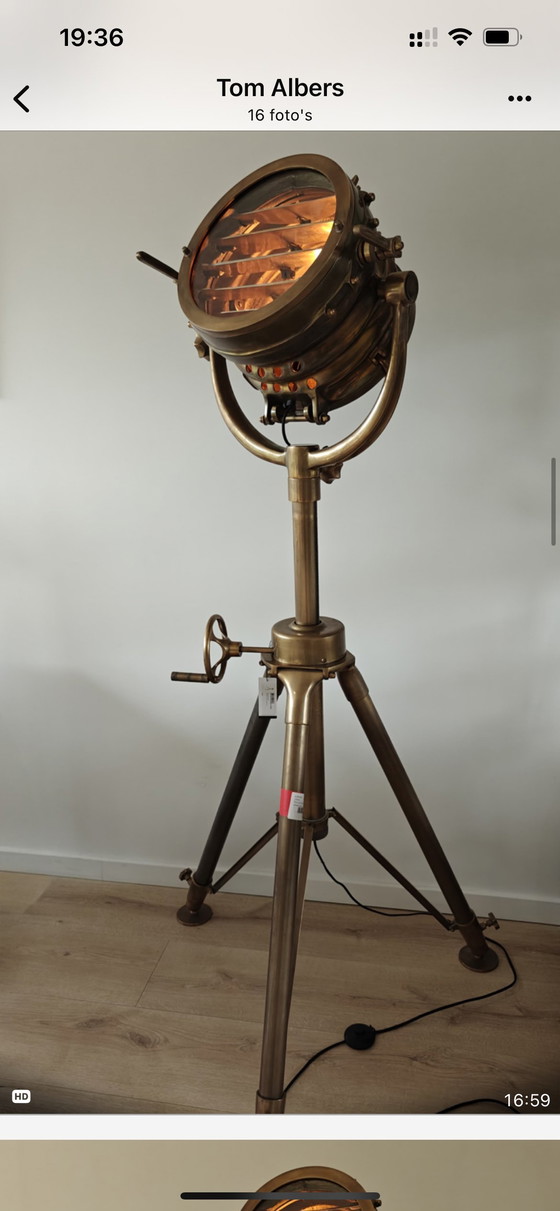 Image 1 of Eichholtz Royal Master Sealight | Luxe Maritieme Vloerlamp in Vintage Messing