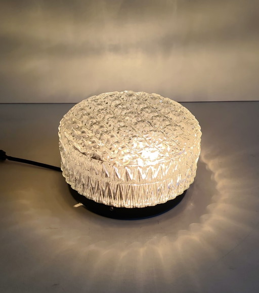 Deckenleuchte oder Wandleuchte aus Gussglas - 70er Jahre Design