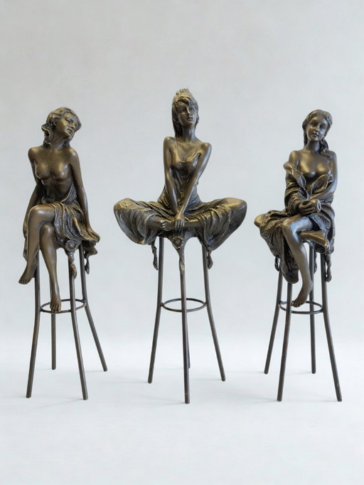 Superbo set di 3 sculture in bronzo firmate Collinet – stile Art Déco – 28 cm