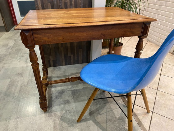 Image 1 of Escritorio con 1 cajón en madera maciza de roble con patas torneadas y talladas, 89x62cm