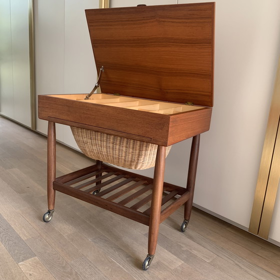 Image 1 of Chariot de couture design danois par Ejvind Johannson pour Vitré