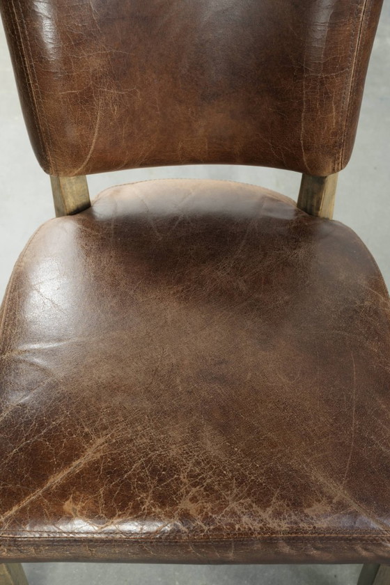 Image 1 of 4 x Vintage rundleren en houten eetkamerstoel met een mooie karaktervolle en elegante uitstraling