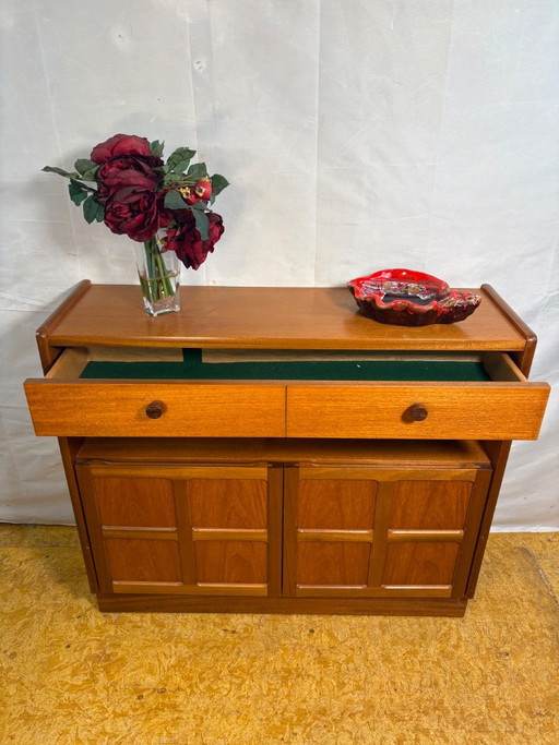 Credenza Compatta Vintage Nathan Squares Teak | Anni '60–'70 | Gamma Squares. Una favolosa Credenza Retro (photo 2 of 8)