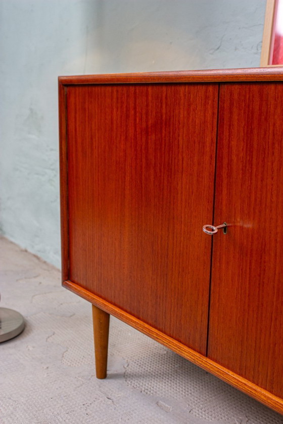 Image 1 of Vintage teak chest of drawers sideboard cabinet mid century 60s