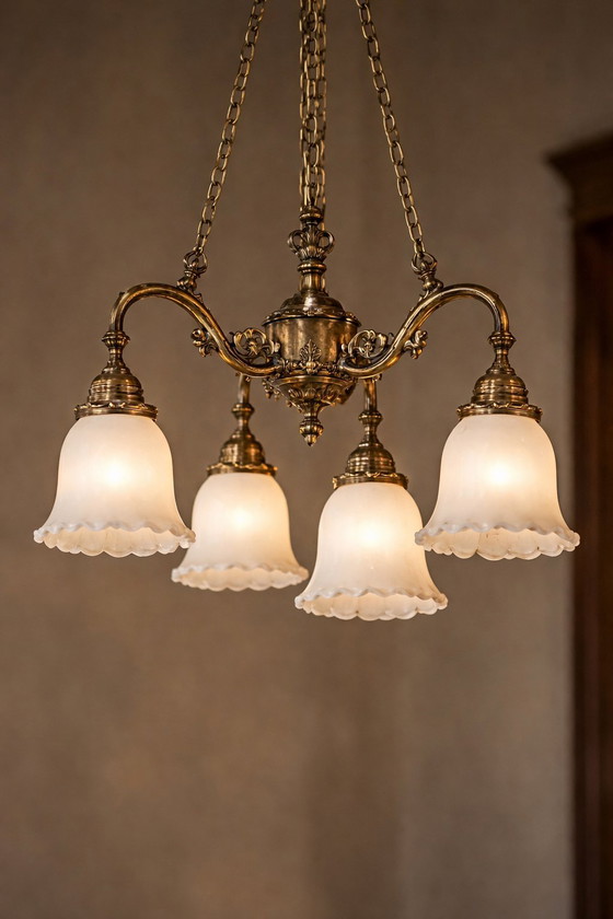 Image 1 of Opaline lampenkapjes 1900