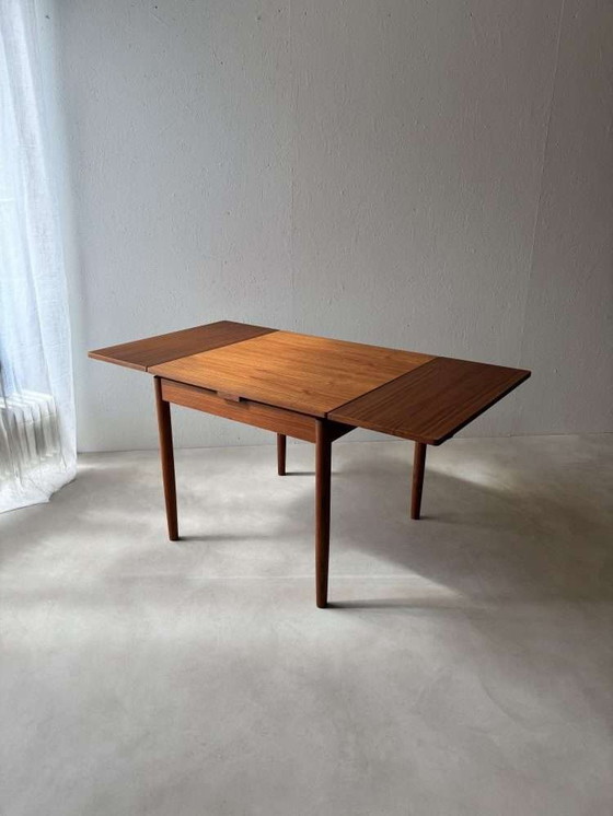 Image 1 of Skandinavisches Design Esstisch massiv Teak 1960s