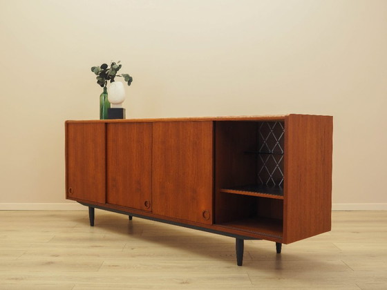 Image 1 of Aparador de teca, diseño danés, década de 1970, fabricado en Dinamarca.
