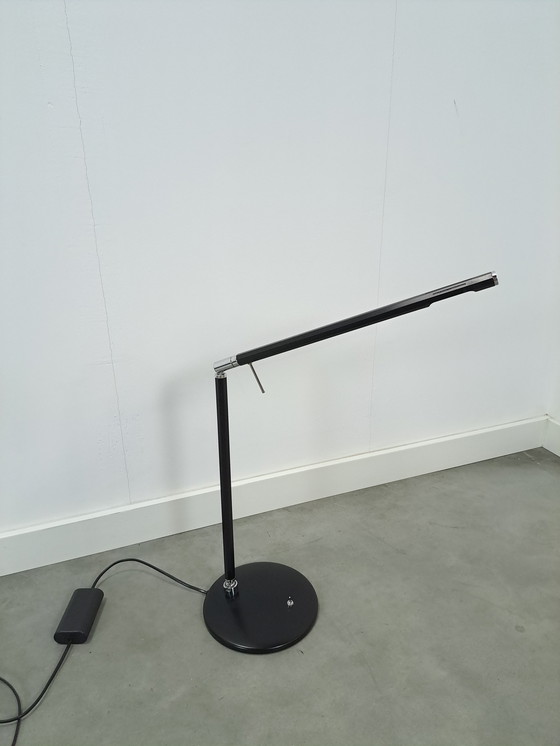 Image 1 of Kippbare Schreibtischlampe aus schwarzem Metall mit verchromten Details