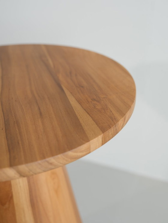 Image 1 of Tava Beistelltisch aus massivem Teakholz