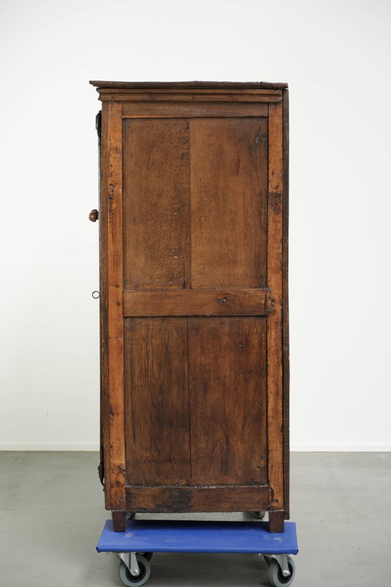 Antieke eikenhouten boerenkast uit eind 17e eeuw met origineel beslag en prachtig patina – Buffetkasten, Wood (photo 5 of 13)