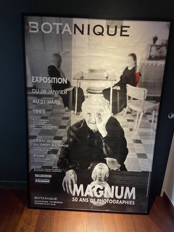 Image 1 of Manifesto originale e incorniciato della mostra Magnum Photography, 162x109 cm.