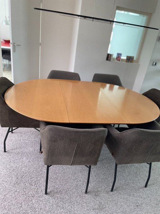 Oval Arco table with granite base