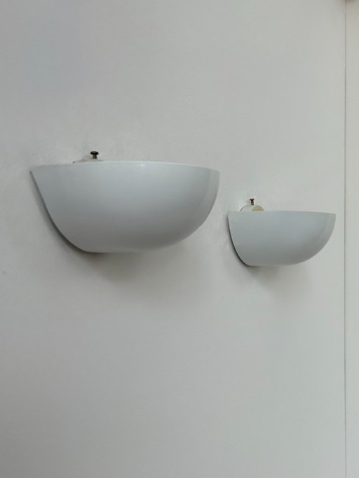 Paar Vintage-Wandleuchten aus mattweiß lackiertem Metall, Italien, 1980