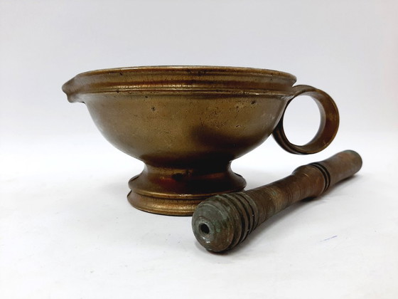 Image 1 of Antieke bronzen vijzel en stamper