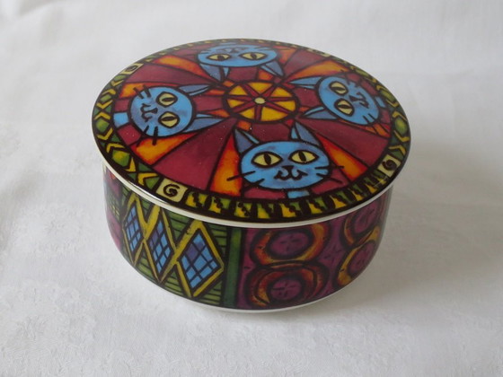 Image 1 of Villeroy & Boch Cat Cat Box lidded box