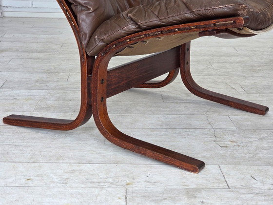 Image 1 of Années 1970, design norvégien d'Ingmar Relling, fauteuil lounge, modèle « Siesta ».