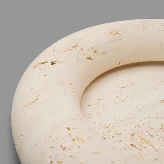 Image 1 of Ciotola in travertino “Voltero” di Pier Alessandro Giusti ed Egidio Di Rosa per Up & Up, anni '70