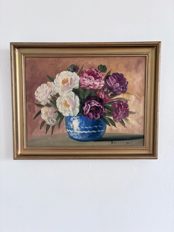Image 1 of Vintage original floral oil painting, Signed flower art