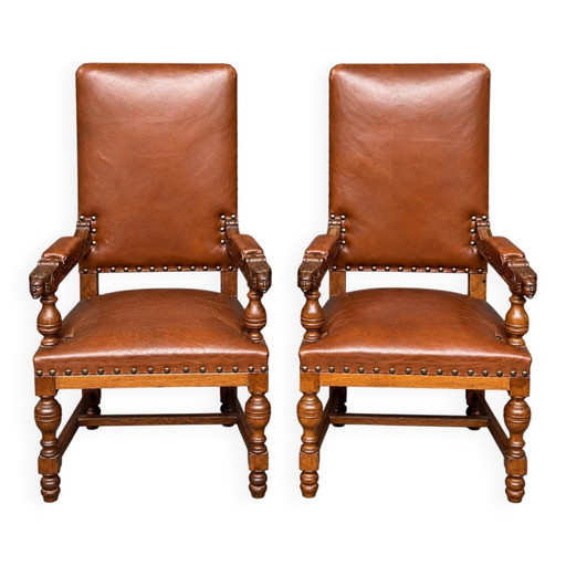 Paire de fauteuils Renaissance. Chêne massif sculpté. Hollande. Fin du 19e siècle.