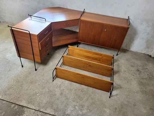 Sistema de pared modular vintage de Omnia Hilker 1960