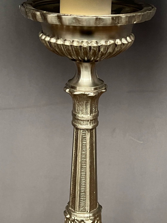 Lampada da tavolo. Metallo massiccio argentato. – Lampade da tavolo (photo 5 of 5)