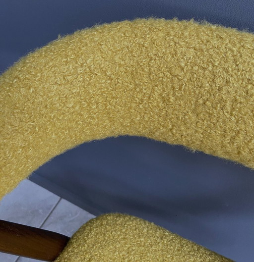 Sedia Thomas Harlev modello 205 per Farstrup in Boucle giallo