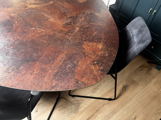 Image 1 of Tavolo da pranzo Movani Piedra 130x150 con 4 sedie