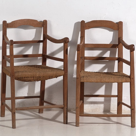 Antique oak armchairs (c.1900). Set of 2 pieces – Rustic (photo 4 of 40)