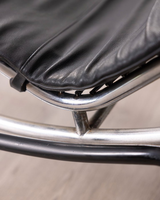 Image 1 of Vintage chaise longue uit de jaren 80 van metaal en leer, Italiaans design.