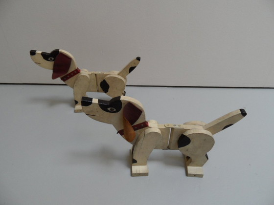 Image 1 of chiens en bois vintage