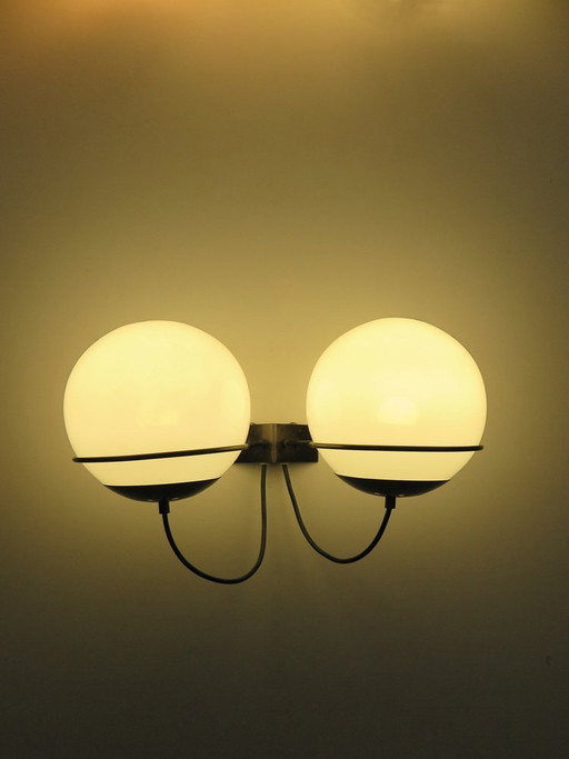 Wall light in metal and glass by Candle, Italy, 1960s