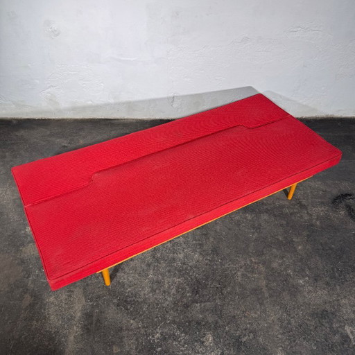 Navratil slaapbank, jaren 60 – 3 5 zitsbanken, Textile, Wood (photo 2 of 14)
