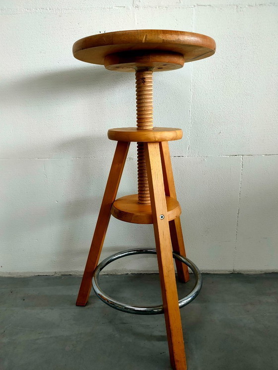 Image 1 of Vintage swivel stool/work stool piano stool potter's stool