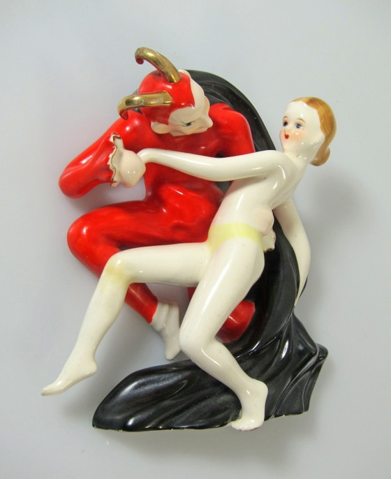 Image 1 of Sammlerstück: „Satyr und Nymphe“, Porzellan-Wandskulptur im Art-déco-Stil aus den 1930er Jahren.