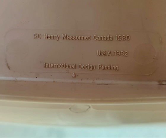 Sedia di design monoblocco di Henry Massonnet per Stamp - anni '80 – Sedie da pranzo, Plastica (photo 8 of 10)