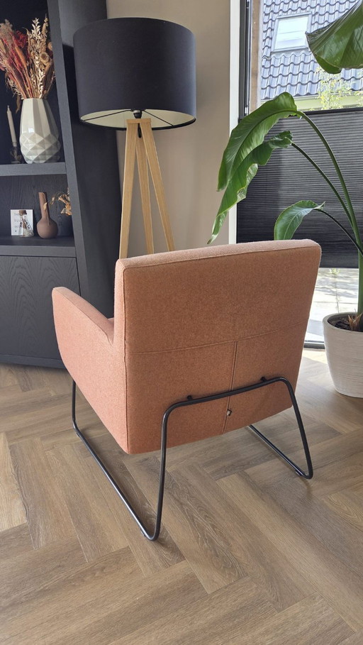 Fauteuils TUMBLER design en stock