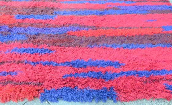 Image 1 of Tappeto a pelo lungo annodato a mano di metà secolo di Walter Mack, etichettato - anni '60