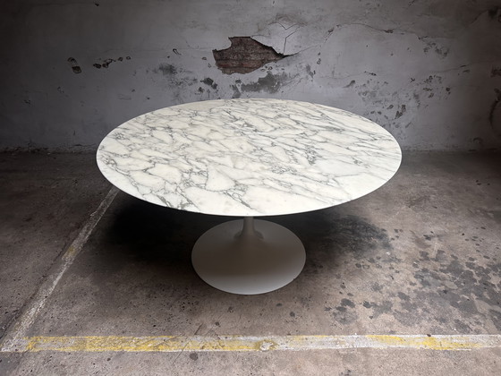 Image 1 of Iconic Design Dining Table – Eero Saarinen for Knoll – Marble – Round 137 cm