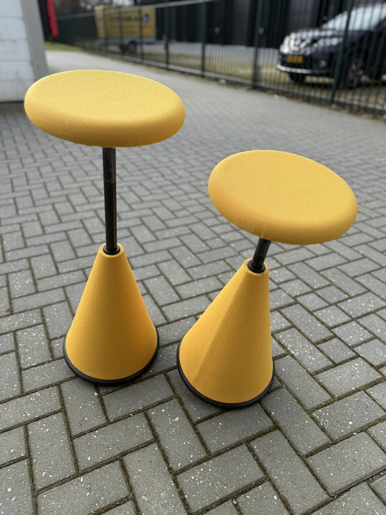 Image 1 of 3 taburetes ergonómicos para sentarse y estar de pie Giroflex 10