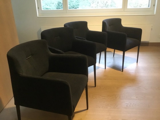 Image 1 of Zwarte stoelen