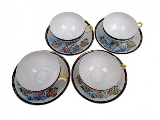 Image 1 of Tasses et soucoupes en porcelaine japonaise en forme de coquille d'œuf