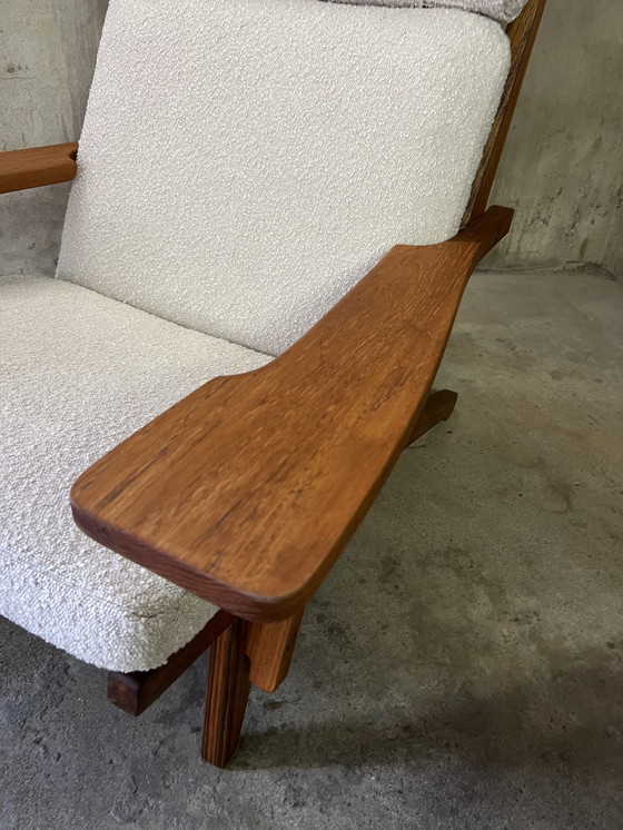 Image 1 of Poltrona e pouf GE-375 di Hans J. Wegner per Getama in teak