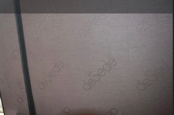 Image 1 of ABSOLUTE RARITY - SOFÁ DE DISEÑO DE SEDE DS 107 Cuero negro