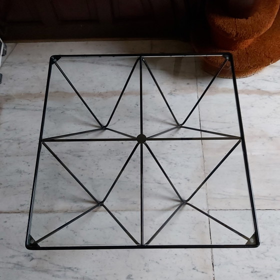 Image 1 of Beautiful modern coffee table in black lacquered metal and glass top