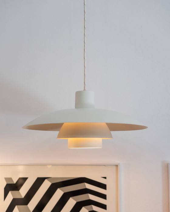 Image 1 of White Ph 4/3 Pendant Lamp By Louis Poulsen