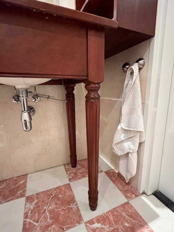 Image 1 of Mobili da bagno in legno di ciliegio realizzati a mano