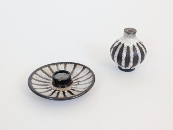 Image 1 of Monika Maetzel Studio Ceramic Duo Hambourg années 1960 Bougeoir Vase bourgeon Noir Blanc