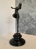 Estatua de bronce de Bruno Zach