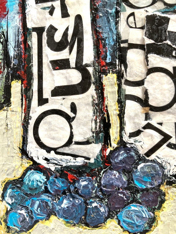 Image 1 of BOTTIGLIE CON LETTERE NERE