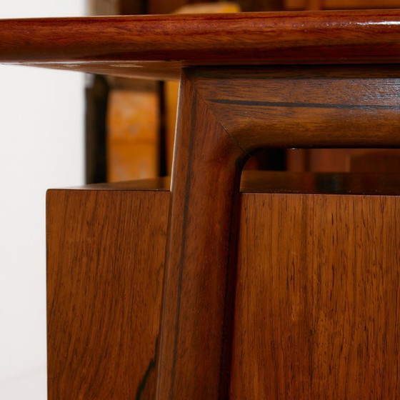 Image 1 of Escritorio MK11157 modelo 75 de palisandro de Gunni Omann para Omann Jun Møbelfabrik